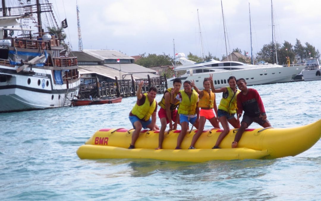 قارب الموز في بالي